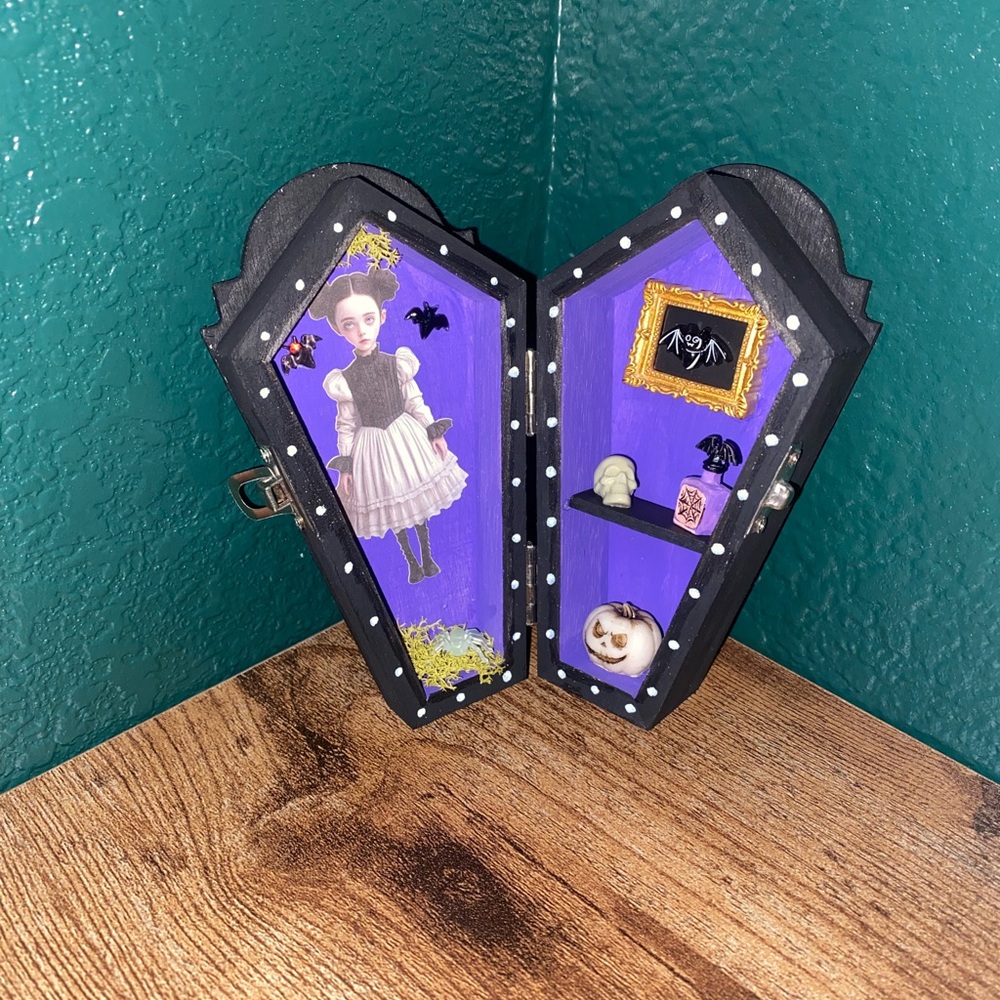 Coffin Shadow Box - Picture 4 of 4